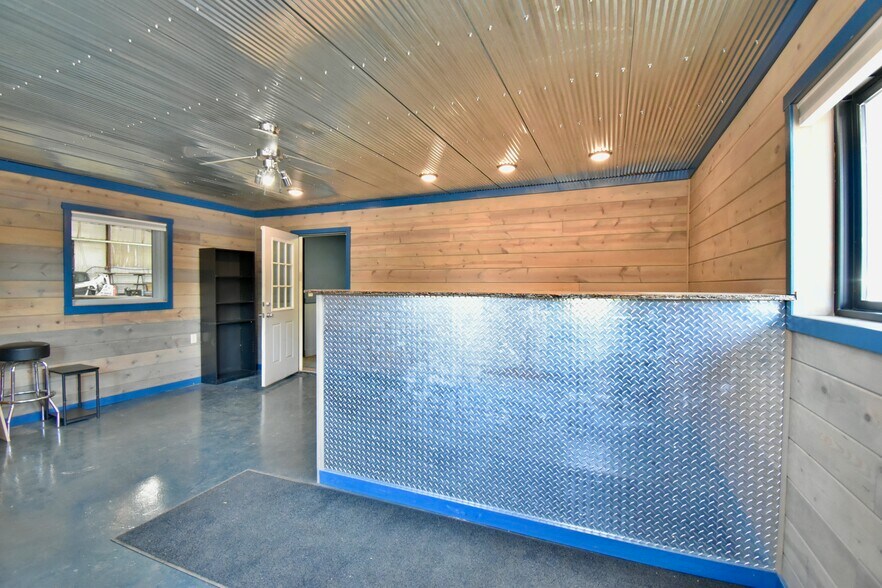 More Photos Of 14995 Industry Ave, Becker Warehouse For Sale