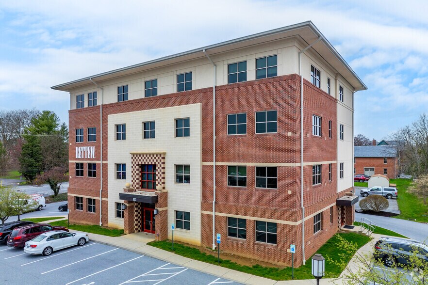 More Photos Of 3020 Columbia Ave, Lancaster Office For Sale