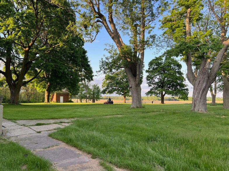 More Photos Of 2940 Cambria Rd, Hillsdale Apartments For Sale