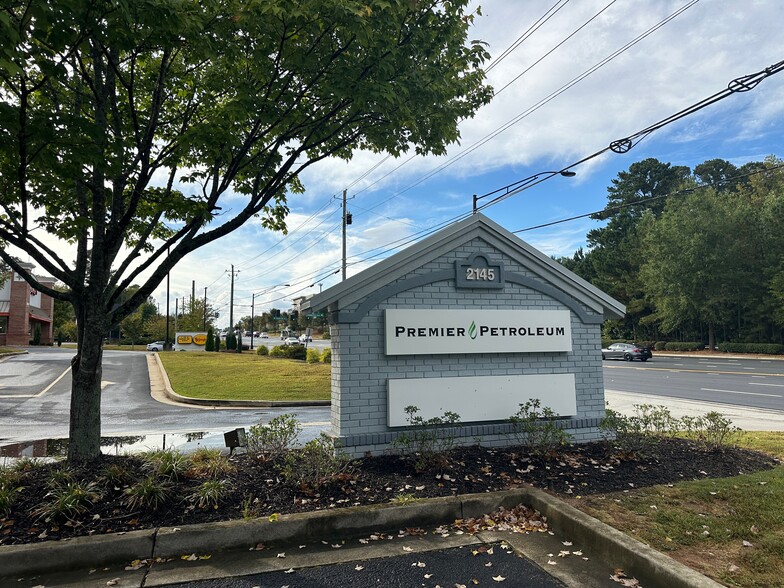 More Photos Of 2145 Duluth Hwy, Duluth Office For Lease