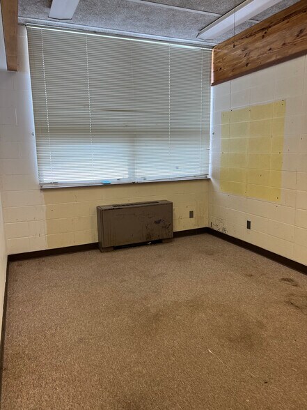 More Photos Of W5153 State Highway 156, Bonduel Schools For Sale