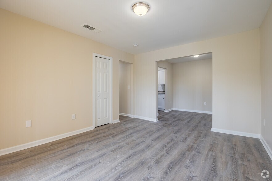 More Photos Of 925 Conley Rd, Atlanta Multifamily For Sale
