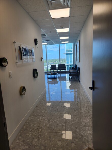 More Photos Of 2820 NE 214th St, Aventura Loft Creative Space For Sale