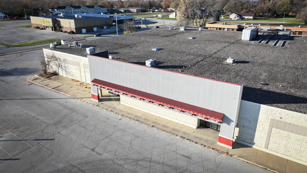 More Photos Of 1450 E Pershing Rd, Decatur Warehouse For Sale