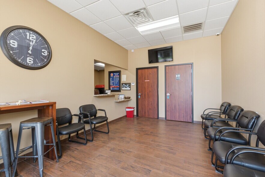 More Photos Of 12111 Cypress North Houston Rd, Cypress Carwash For Sale
