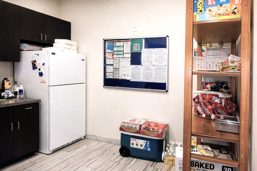 More Photos Of 5700 W Chandler Blvd, Chandler Office Residential For Sale