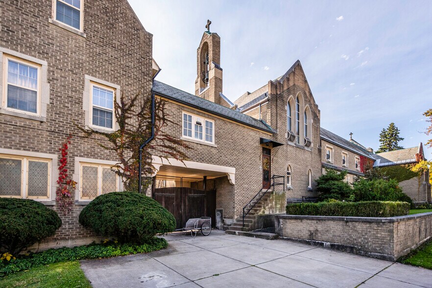 More Photos Of 94 Shoshone st, Buffalo Religious Facility For Sale