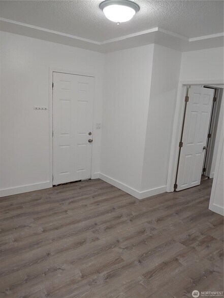 More Photos Of 1700 California Ave S, Long Beach Apartments For Sale