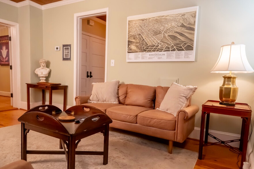 More Photos Of 119 S Marshall St, Winston-Salem Office For Lease