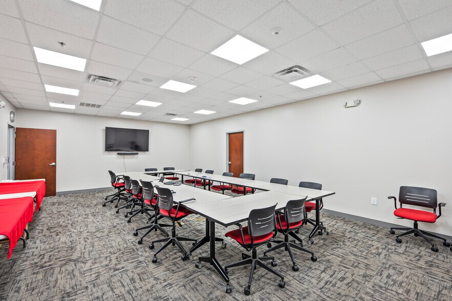 More Photos Of 101 Chamandy Dr, Salisbury Distribution For Sale