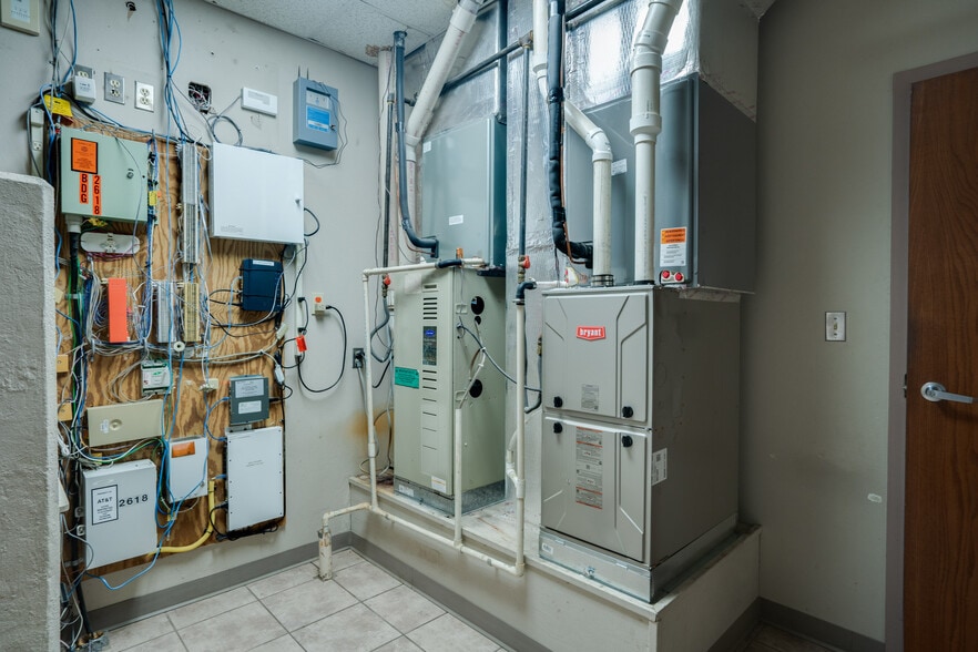 More Photos Of 2618 Old Iowa Park Rd, Wichita Falls Bank For Sale