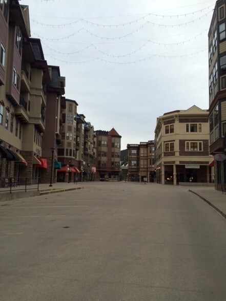 More Photos Of 34353 Highway 6, Edwards Storefront Retail Residential For Lease