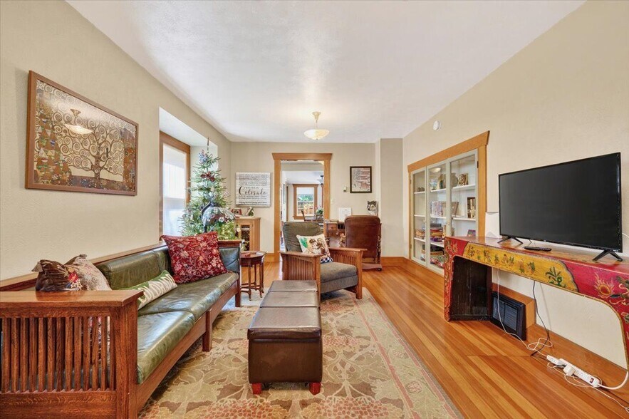 More Photos Of 102 Holly St, Colorado Springs Apartments For Sale