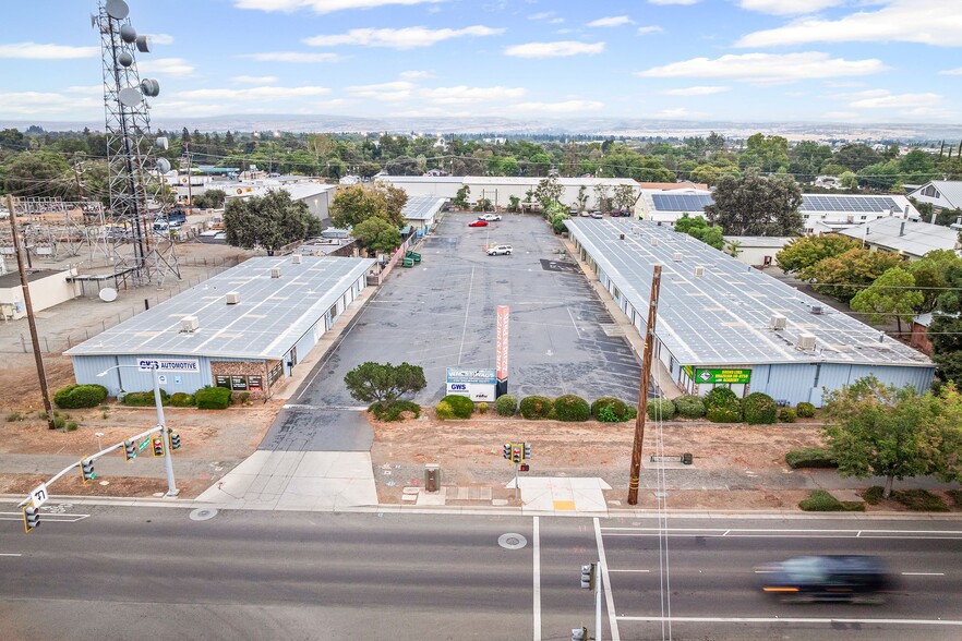 More Photos Of 2145 Park Ave, Chico Service For Lease