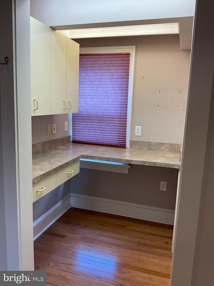 More Photos Of 300 Spruce St, Doylestown Office For Sale