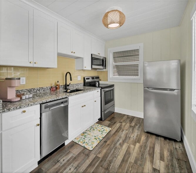 More Photos Of 1106 Main St, Safety Harbor Hotel For Sale