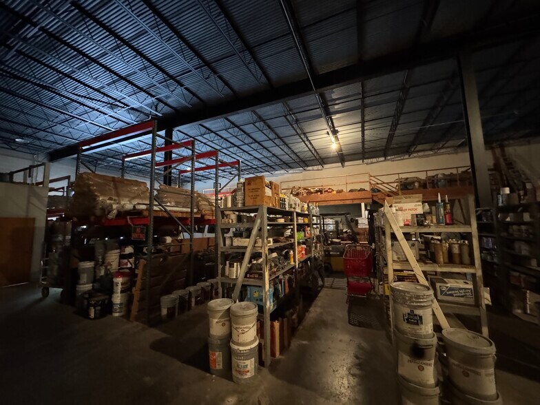 More Photos Of 100 NE 26th St, Miami Warehouse For Sale