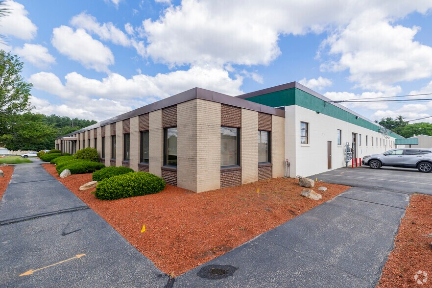 More Photos Of 125 Northeastern Blvd, Nashua Warehouse For Lease