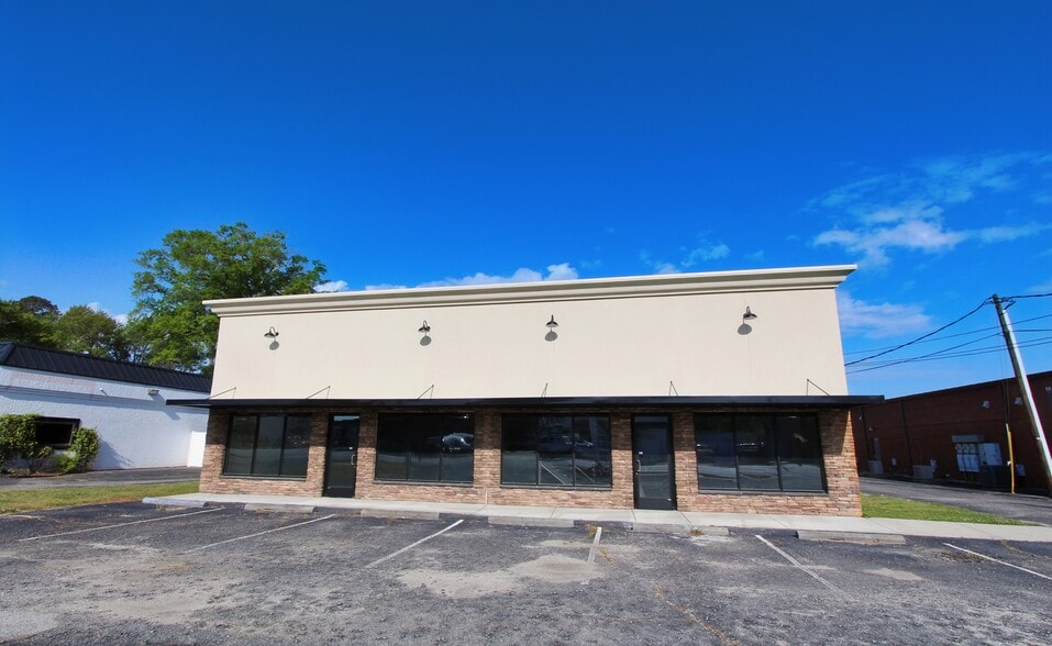 More Photos Of 179-181 S Cashua Dr, Florence Freestanding For Lease
