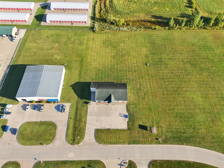 More Photos Of 3620 Flint Ridge Dr, Burlington General Retail For Sale