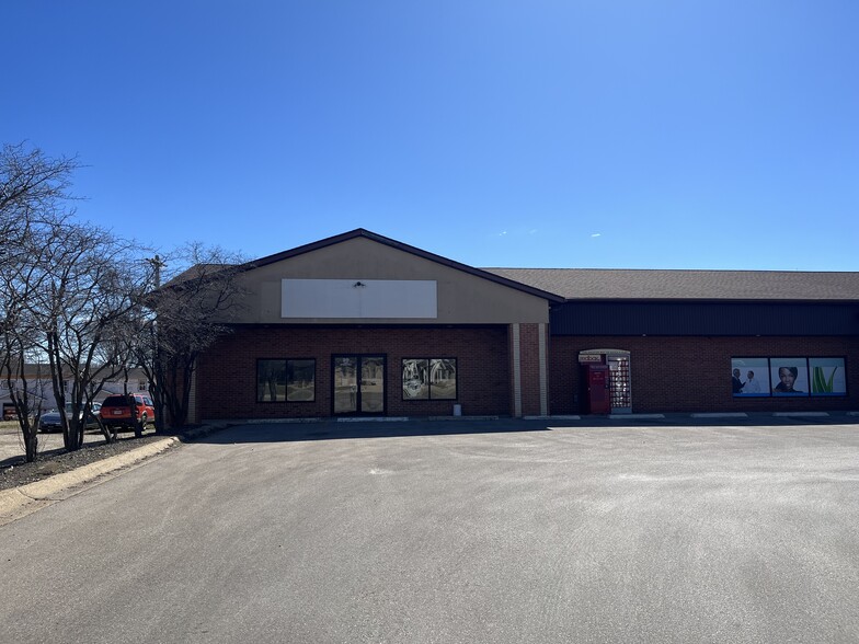 Primary Photo Of 6-20 E Springfield Rd, Sullivan Storefront Retail Office For Lease