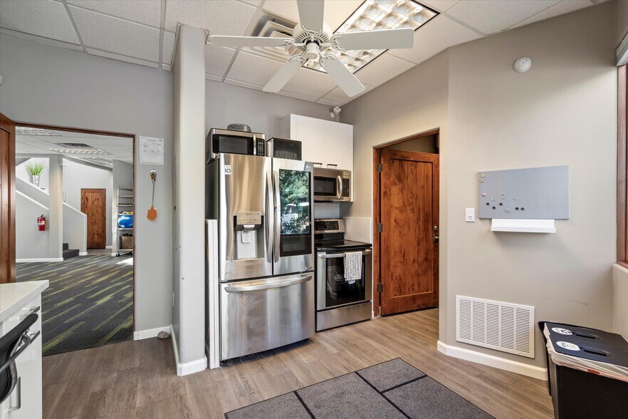 More Photos Of 8712 E Vista Bonita Dr, Scottsdale Medical For Sale