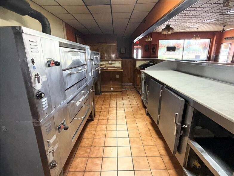 More Photos Of 24 Oneida St, Oneonta Restaurant For Sale