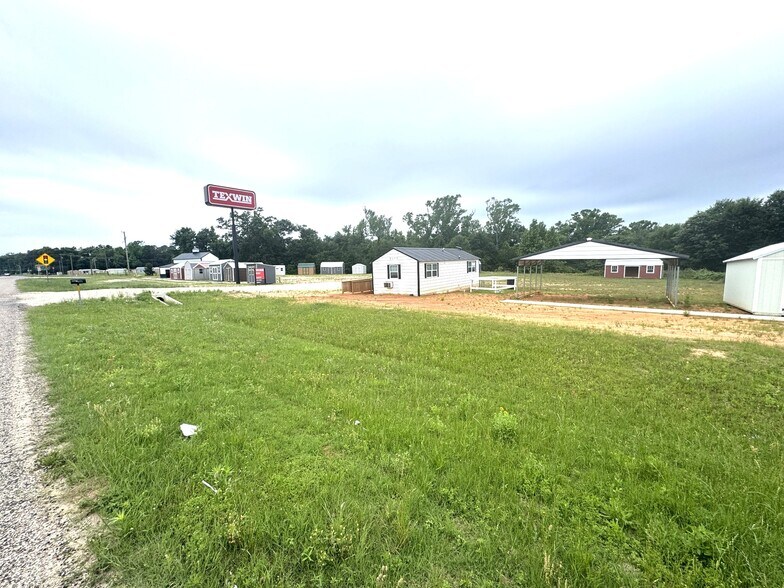 More Photos Of 6175 TX-256 Hwy, Palestine Land For Sale