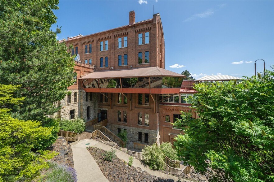 More Photos Of 621 W Mallon Ave, Spokane Unknown For Lease