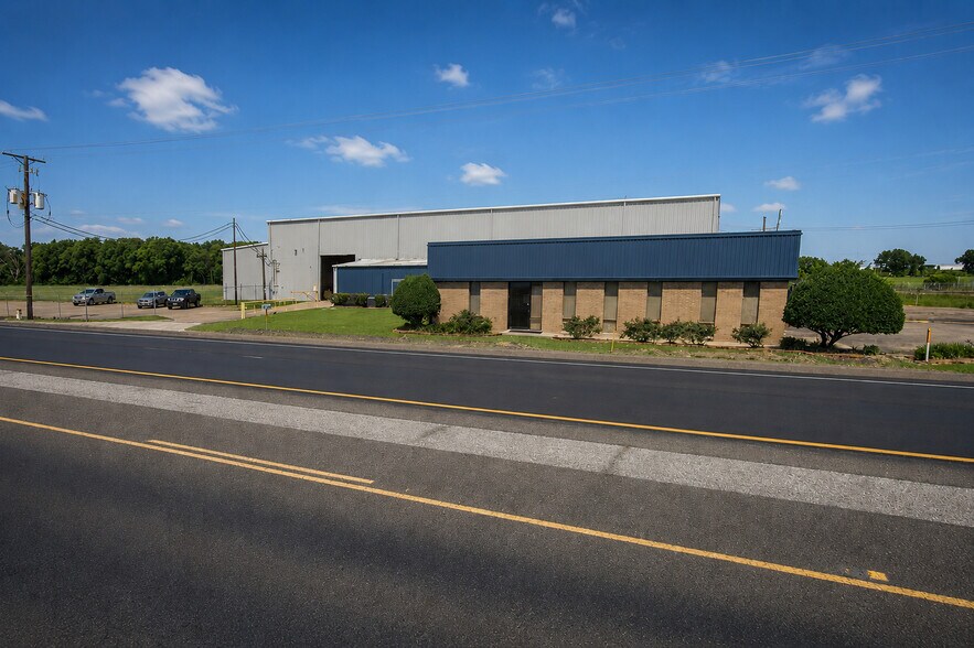 Primary Photo Of 6178 Highway 146, Dayton Warehouse For Sale