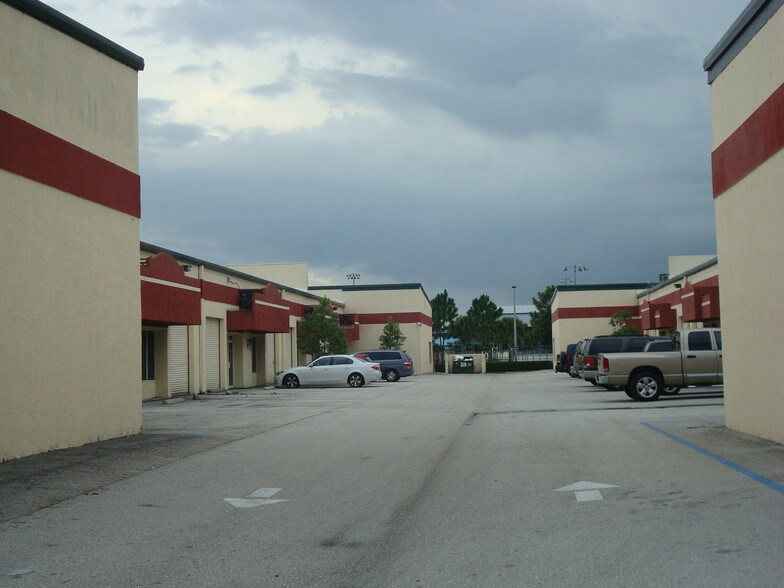 More Photos Of 3141 Fortune Way, Wellington Warehouse For Lease
