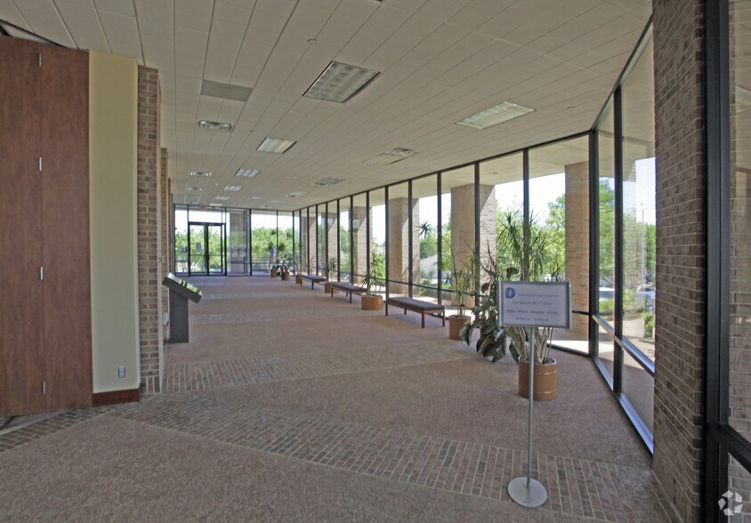 More Photos Of 3000 Altamesa Blvd, Fort Worth Office For Lease