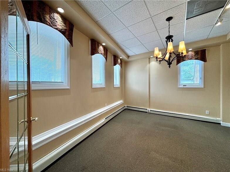 More Photos Of 3312 Lake Ave, Ashtabula Office For Sale