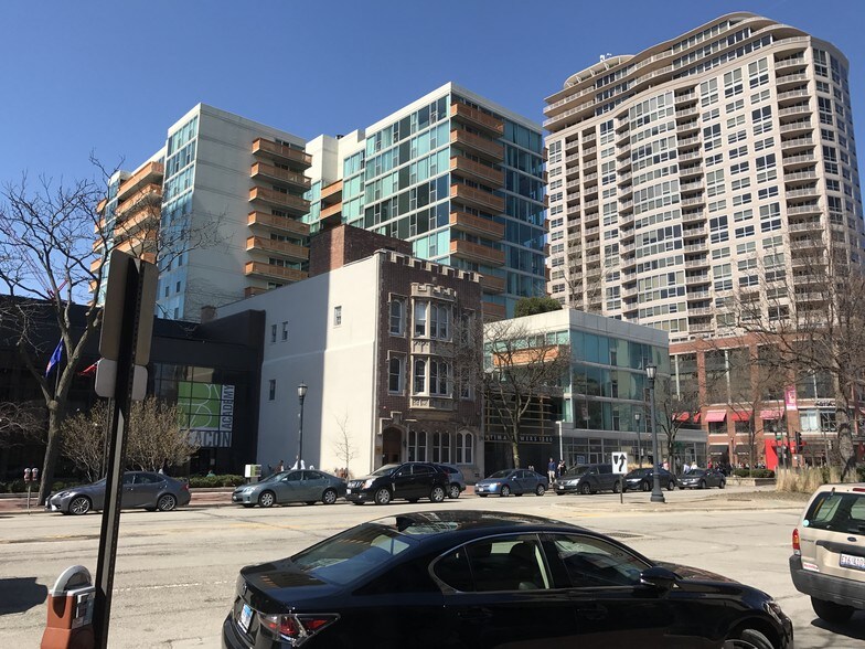 More Photos Of 1578 Sherman Ave, Evanston Office For Lease