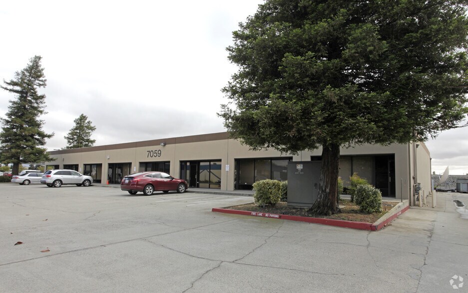 More Photos Of 7059 Commerce Cir, Pleasanton Warehouse For Lease