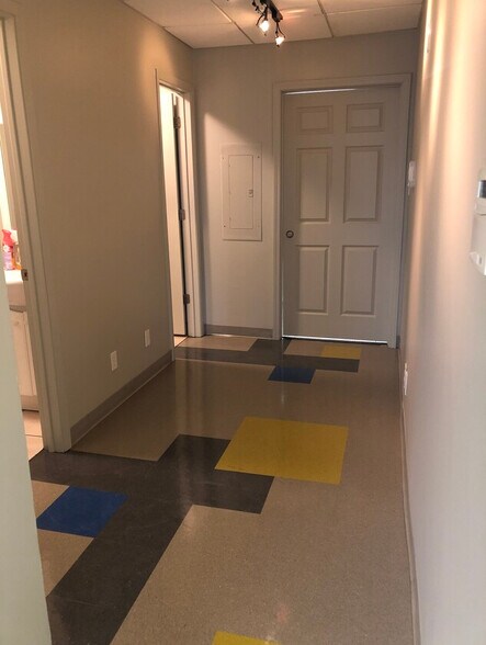 More Photos Of 8401 Shoal Creek Blvd, Austin Office For Sale