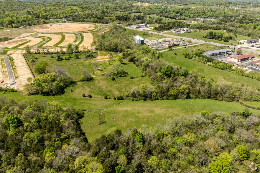 More Photos Of 1540 Bear Creek Pike, Columbia Land For Sale