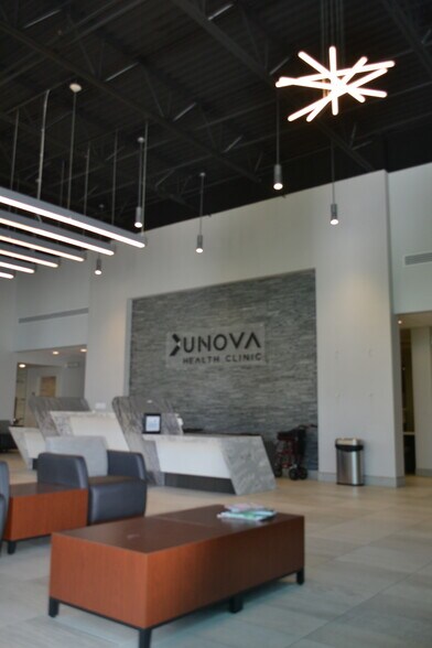 More Photos Of 539 Rolling Acres Rd, Lady Lake Medical For Lease