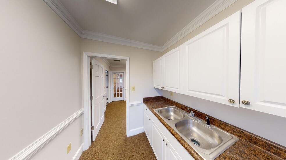 More Photos Of 911 Paverstone Dr, Raleigh Coworking Space
