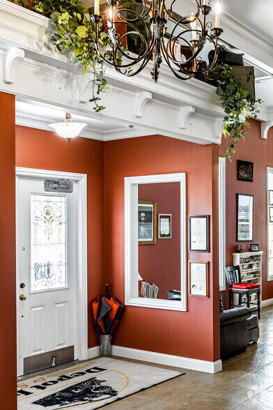 More Photos Of 1245 N Brown St, La Plata Hotel For Sale