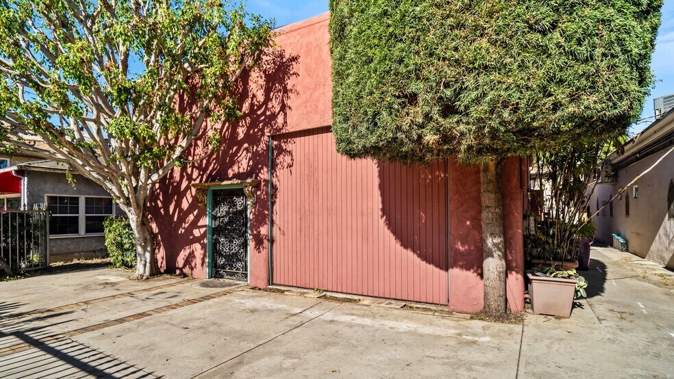 More Photos Of 4635 E Anaheim St, Long Beach Office Residential For Sale