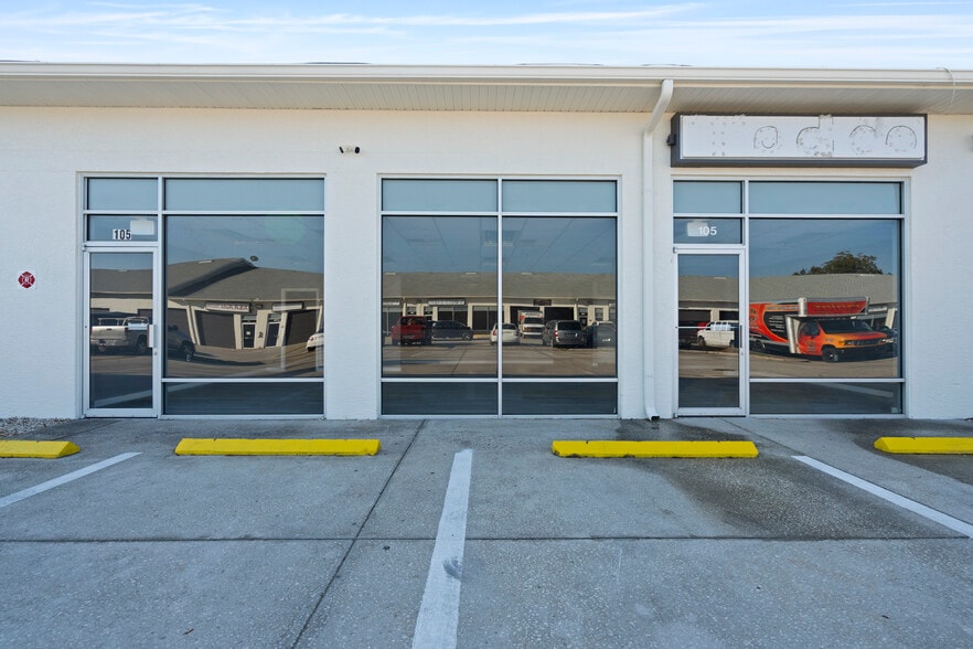 More Photos Of 4590 Babcock St NE, Palm Bay Warehouse For Lease