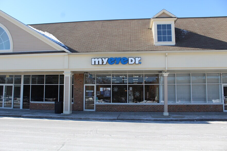 More Photos Of 228 S Main St, Newtown Unknown For Lease