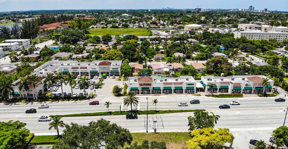 More Photos Of 730 W Hallandale Beach Blvd, Hallandale Beach General Retail For Sale