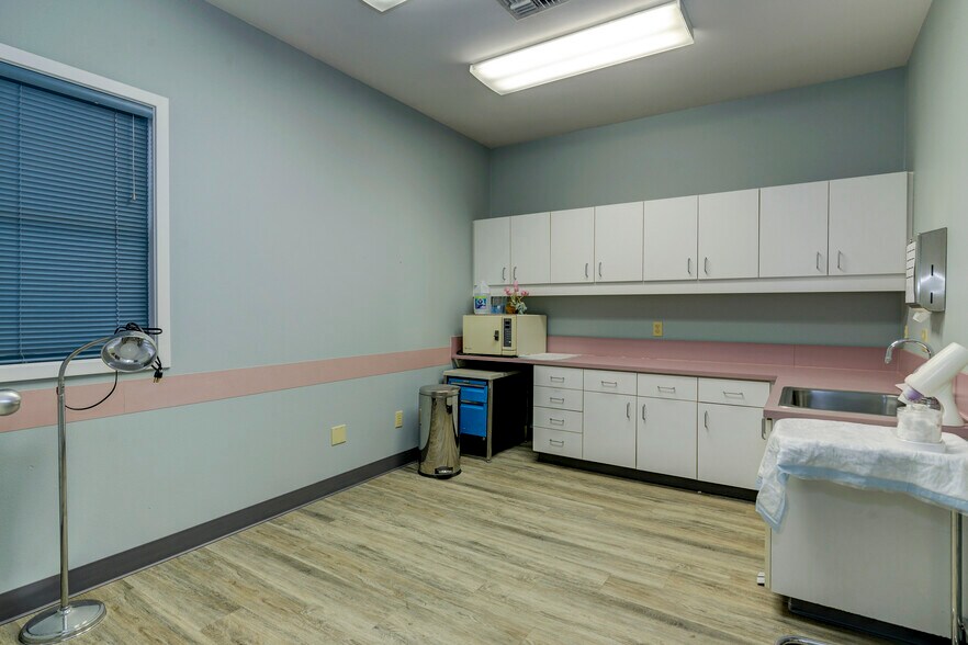 More Photos Of 403 Black Hills Ln SW, Olympia Medical For Sale