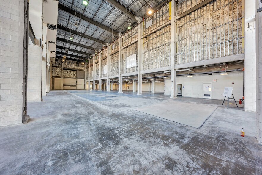 More Photos Of 120 Salem Ave SW, Roanoke Warehouse For Lease