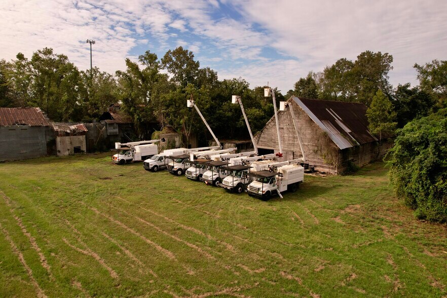 More Photos Of 311 N Longstreet St, Kingstree Auto Repair For Sale
