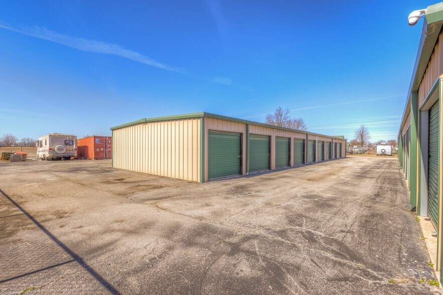 More Photos Of 14620 S 417th East Ave, Coweta Self Storage For Sale