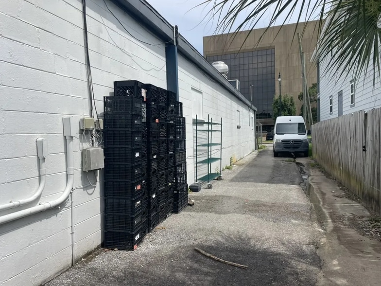 More Photos Of 214 Intendencia St, Pensacola Restaurant For Lease