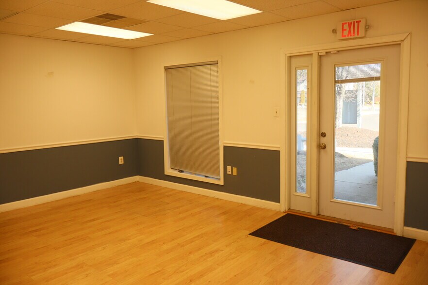 More Photos Of 200 Haddonfield Berlin, Gibbsboro Office For Lease